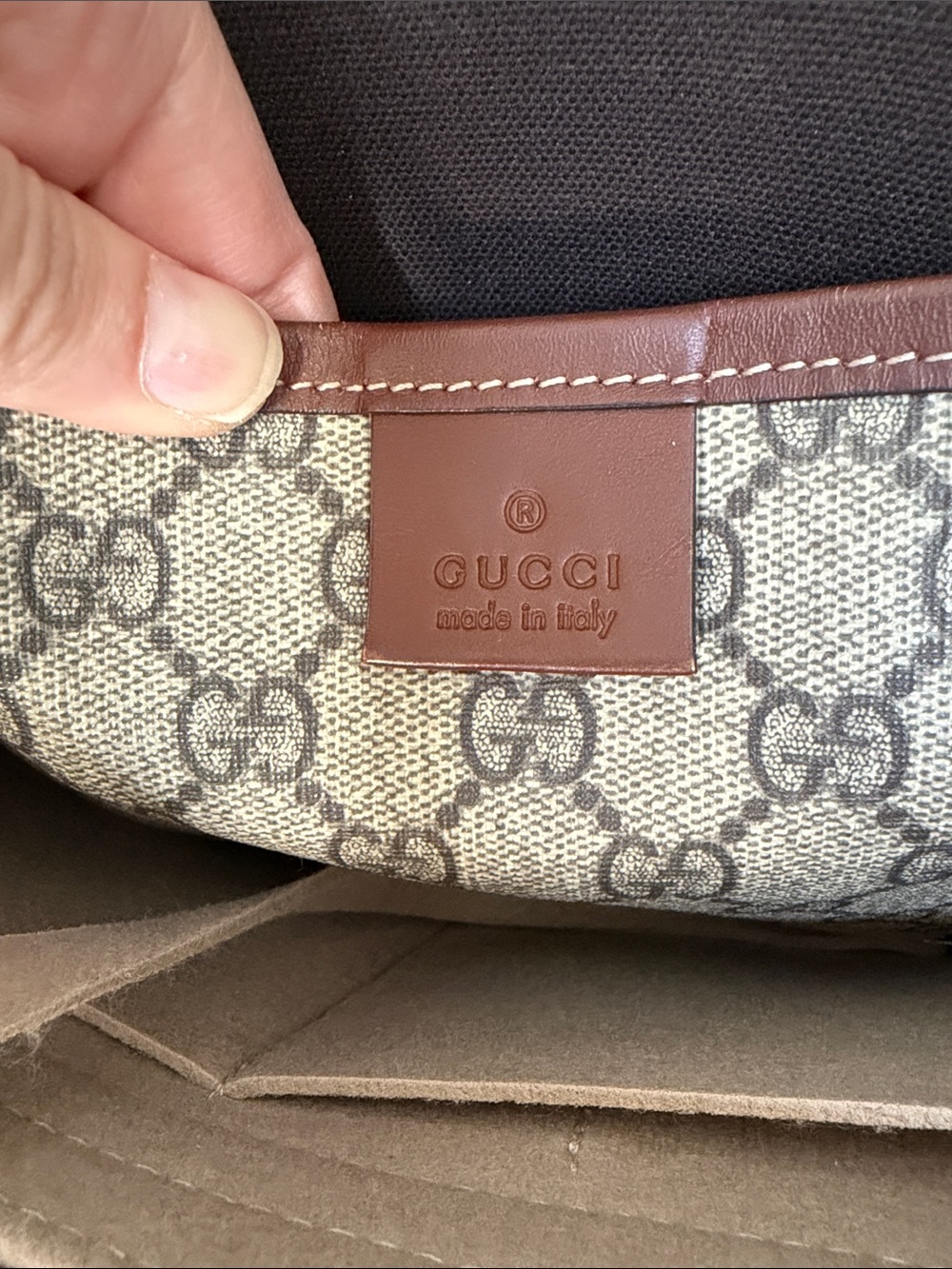Gucci Beige GG Coated Canvas Tote with Brown Leather Handles - Picture 2 of 16